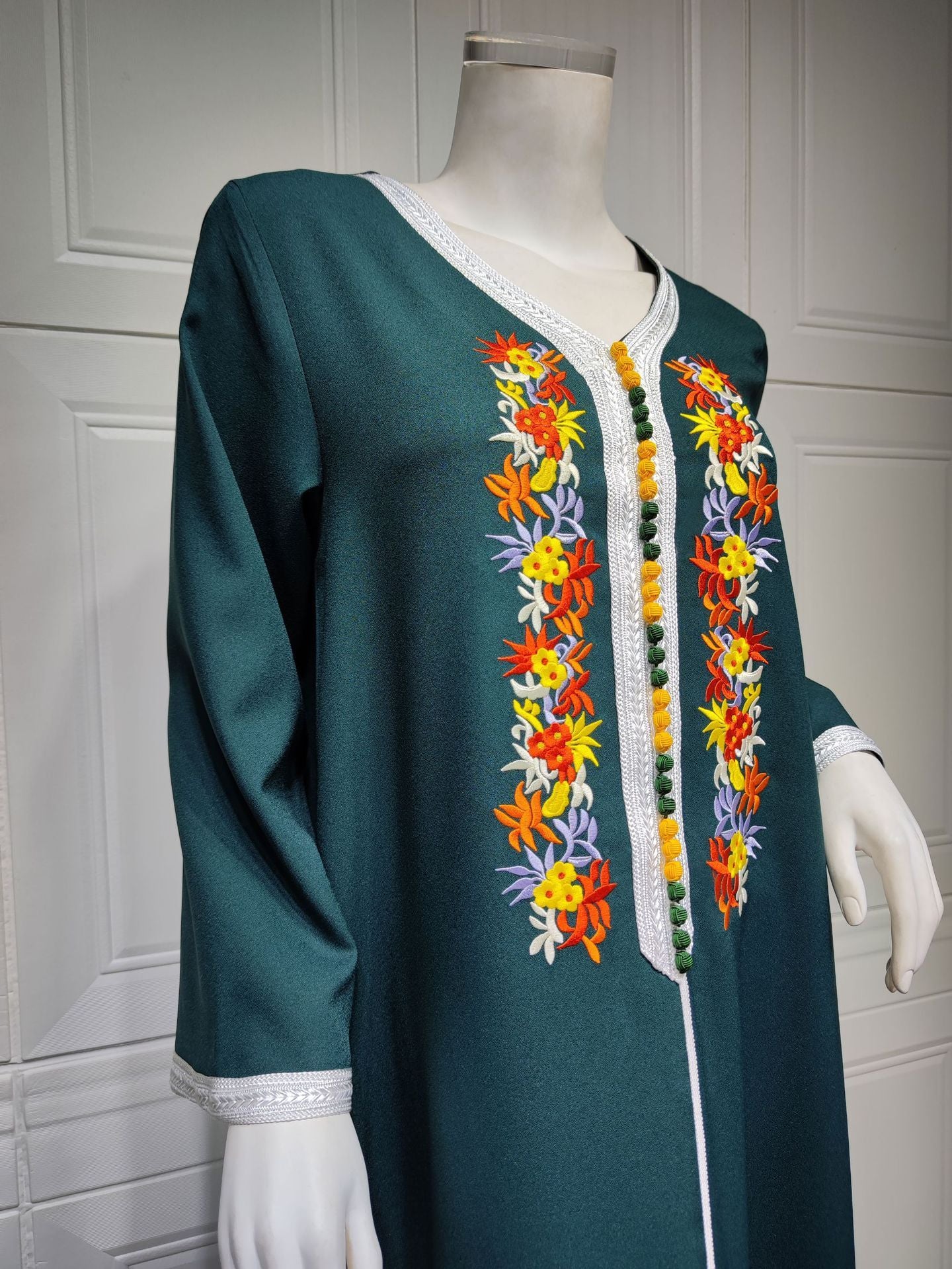 Embroidered Lace Chiffon Arab Robe
