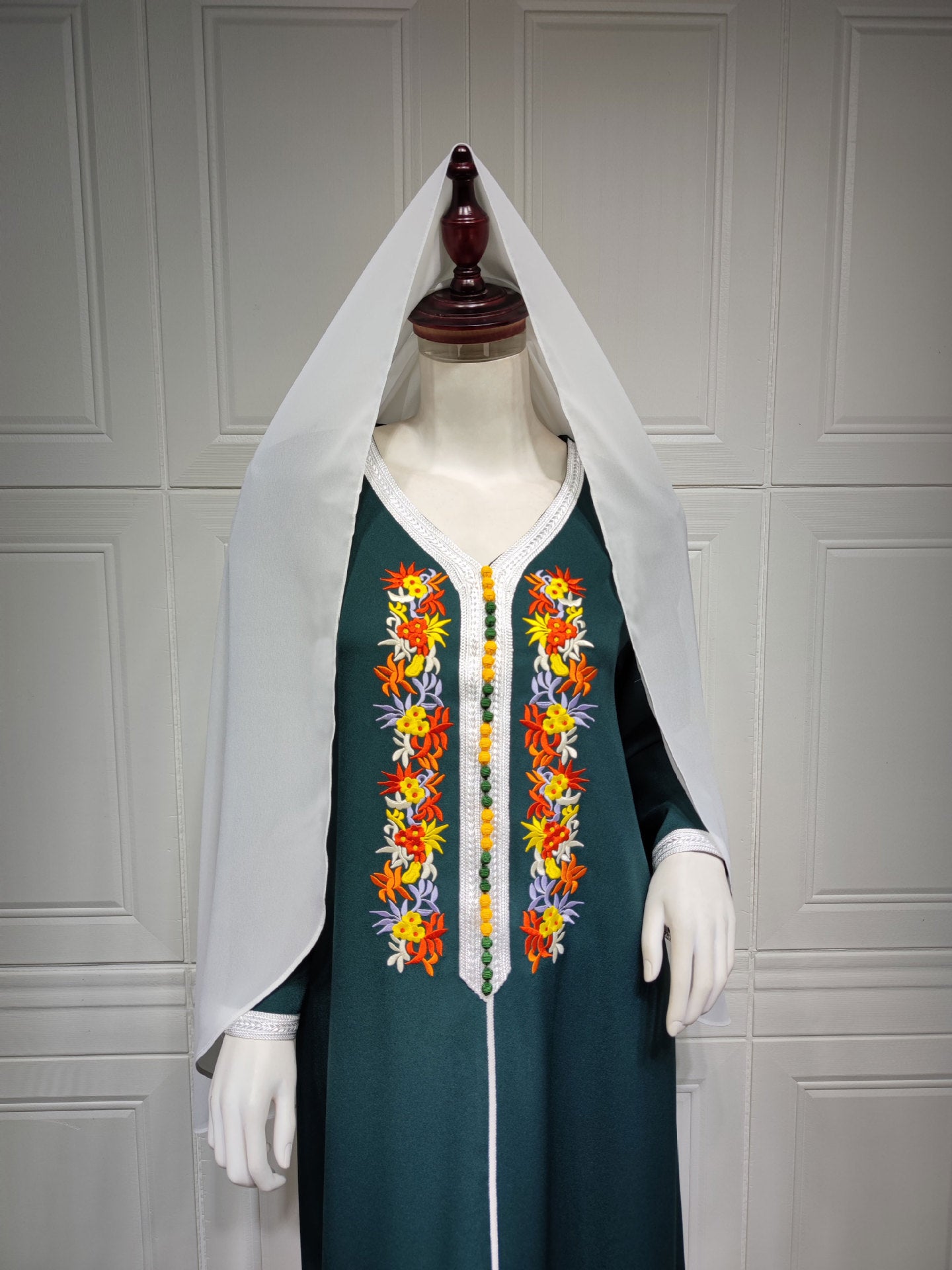 Embroidered Lace Chiffon Arab Robe